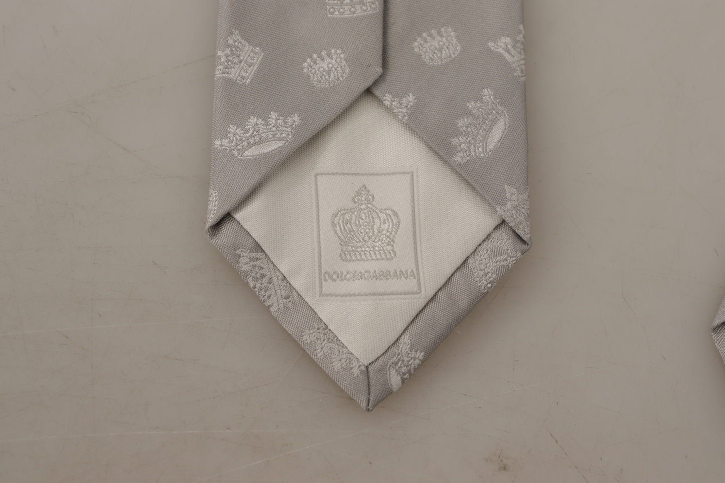 Dolce & Gabbana Elegant Silk Gray Crown Print Bow Tie